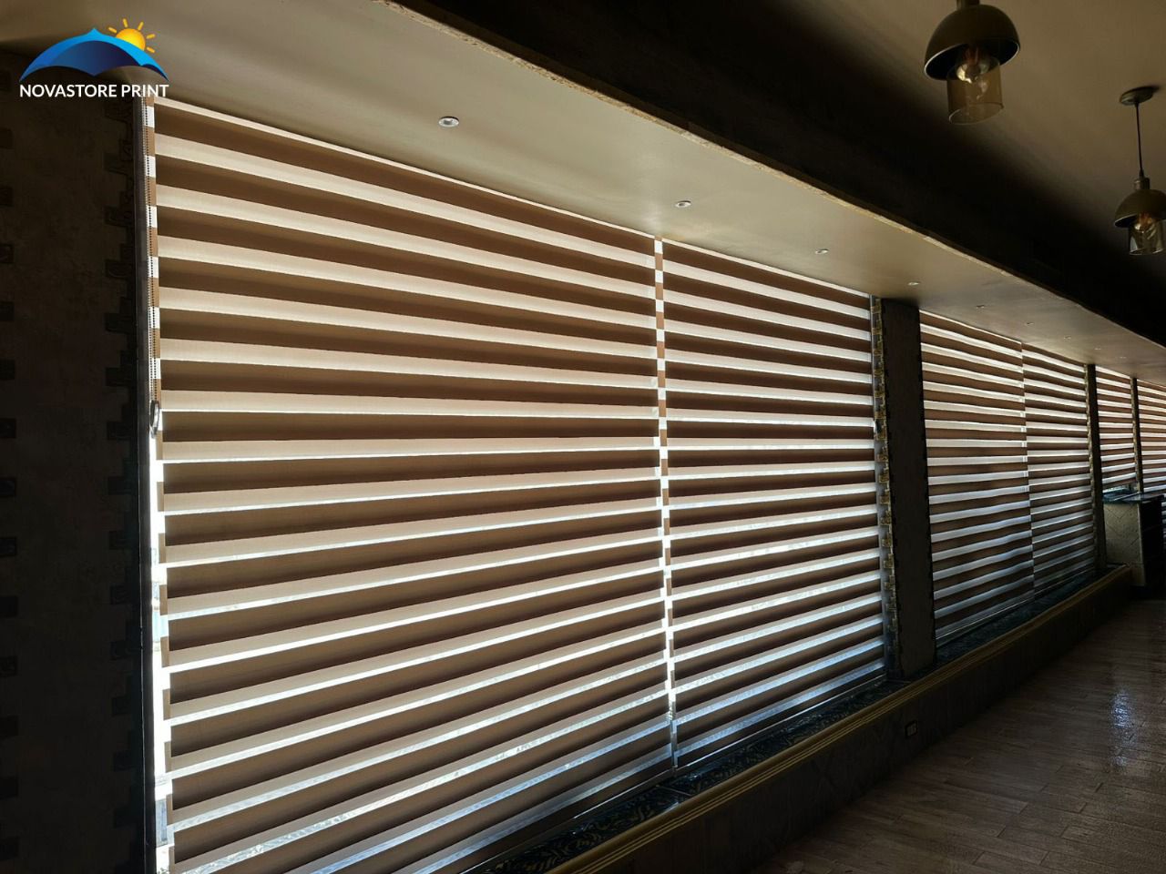 Stores-Enrouleurs-et-Stores-Zebra-4